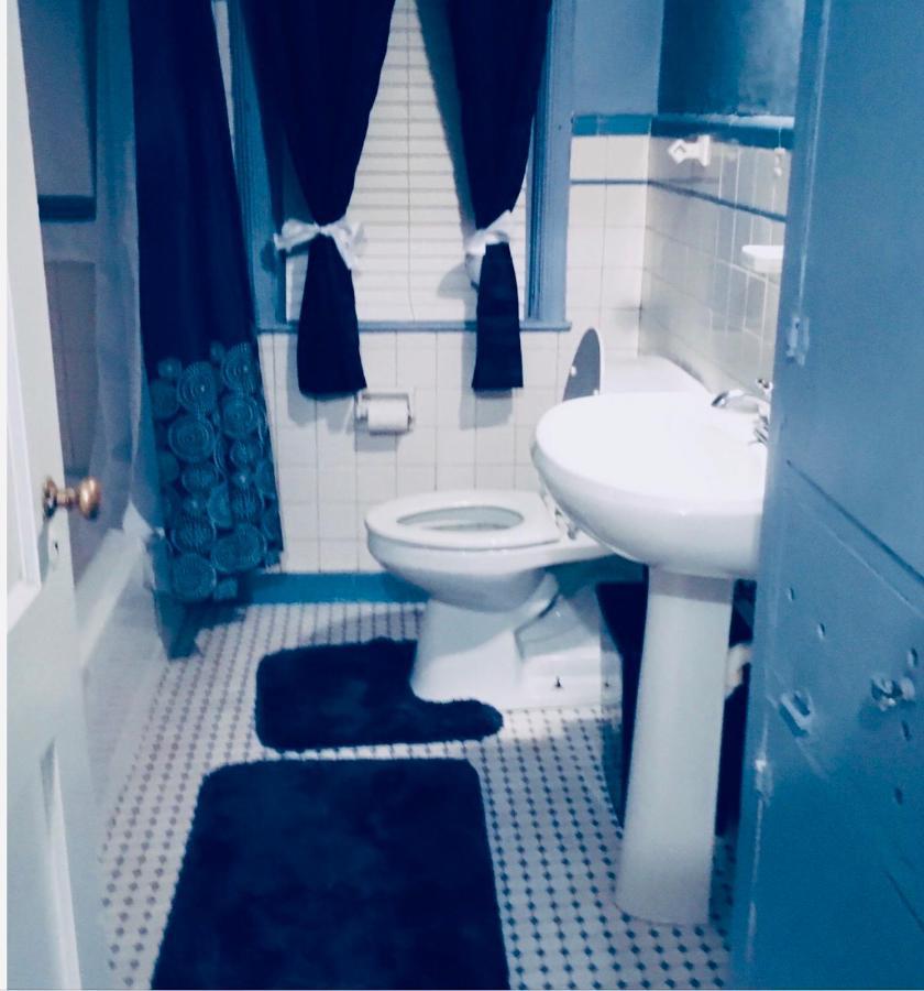 Best Deal In Town! Entire 1 Bedroom Apartment 59 Montgomery Esterno foto