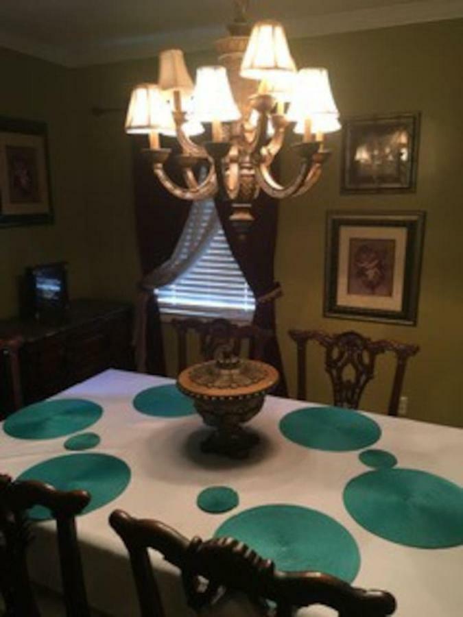 Best Deal In Town! Entire 1 Bedroom Apartment 59 Montgomery Esterno foto